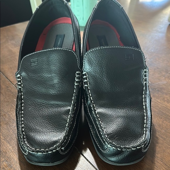 Tommy Hilfiger Black Leather Slip-On‎ Loafers - Picture 1 of 9